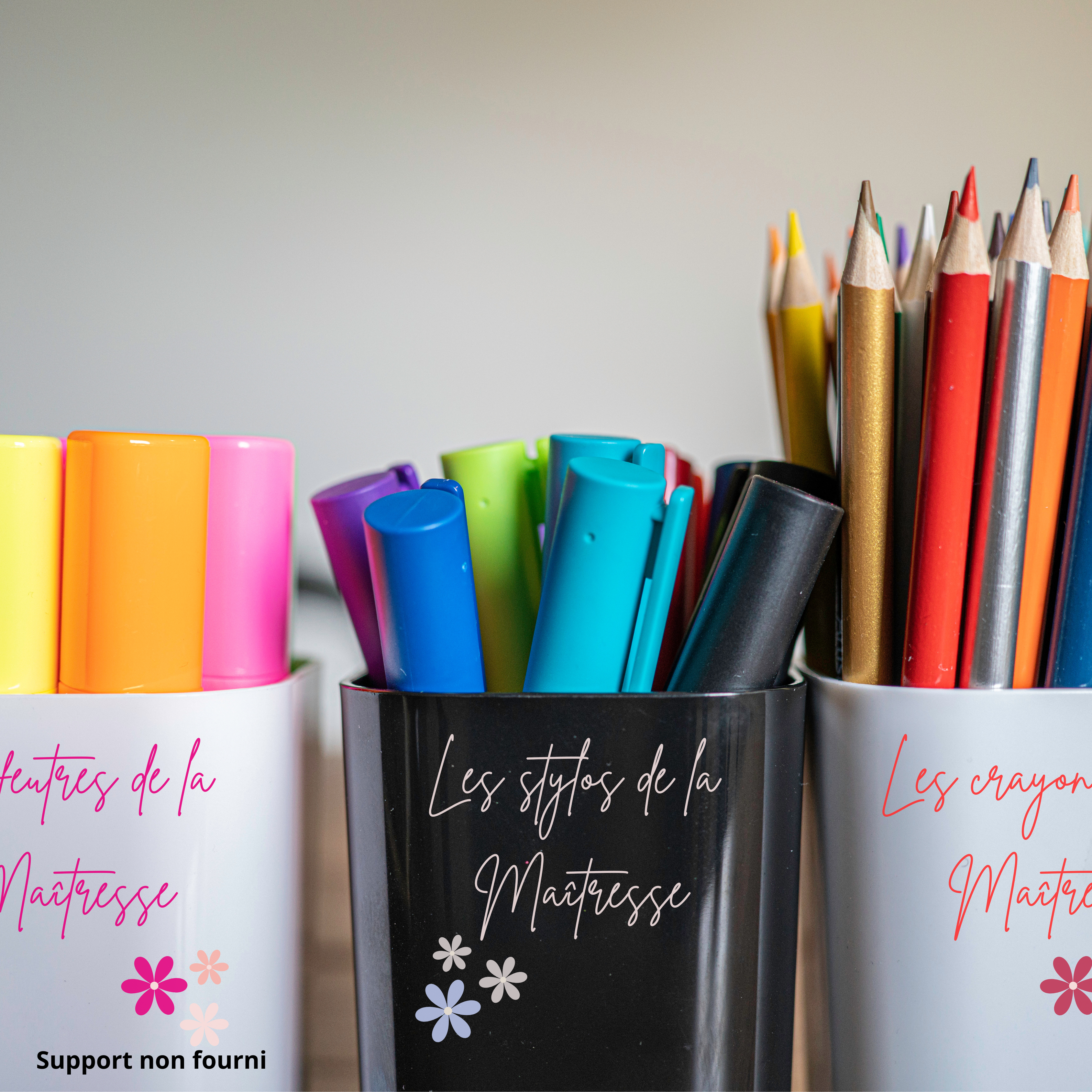 Pots à stylos personnalisés avec stickers UV DTF