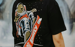 T-shirt personnalisé avec transfert DTF