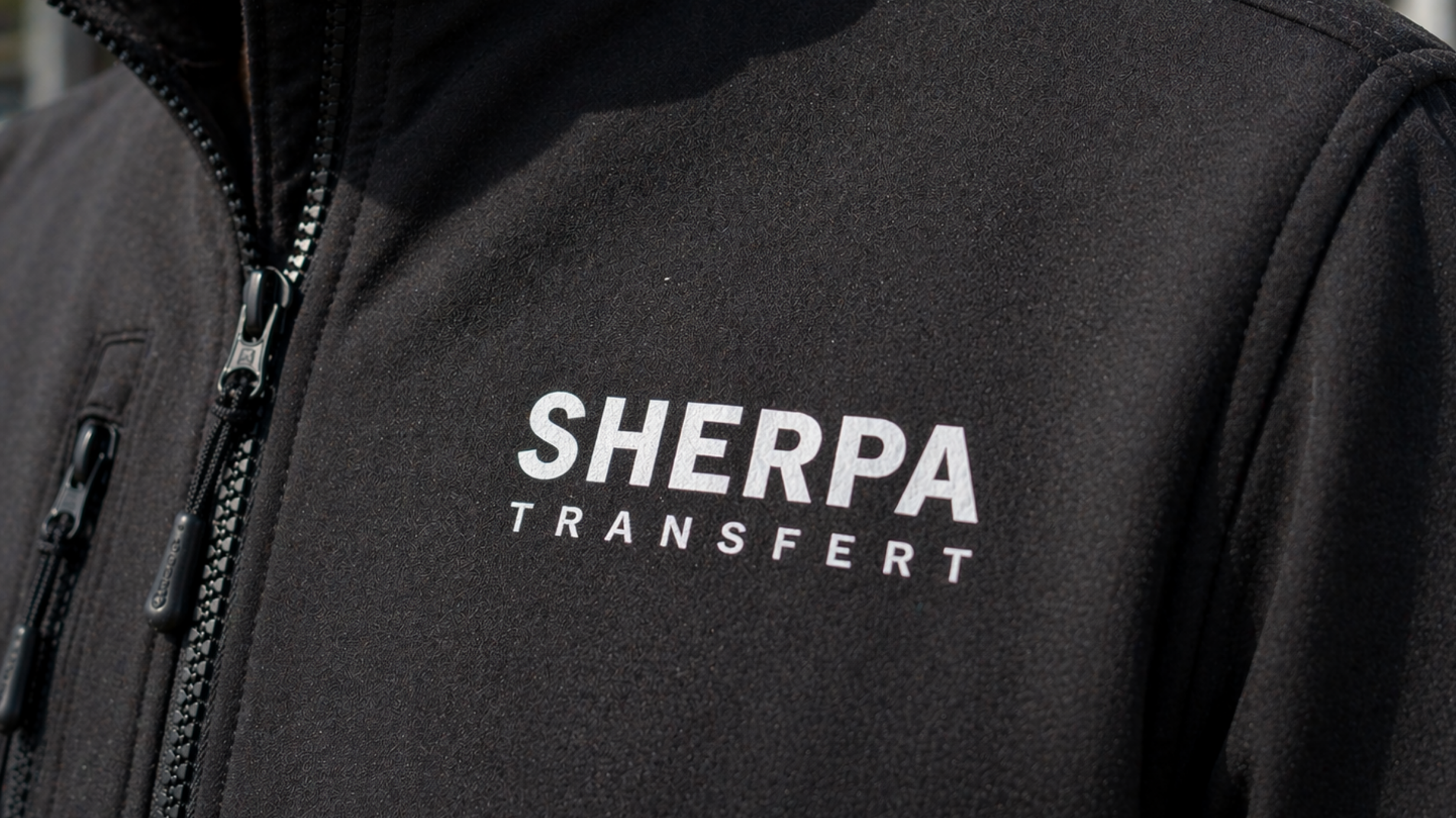 Veste softshell personnalisée avec transfert DTF Softshell BLOCKMAX anti remontée de sublimation
